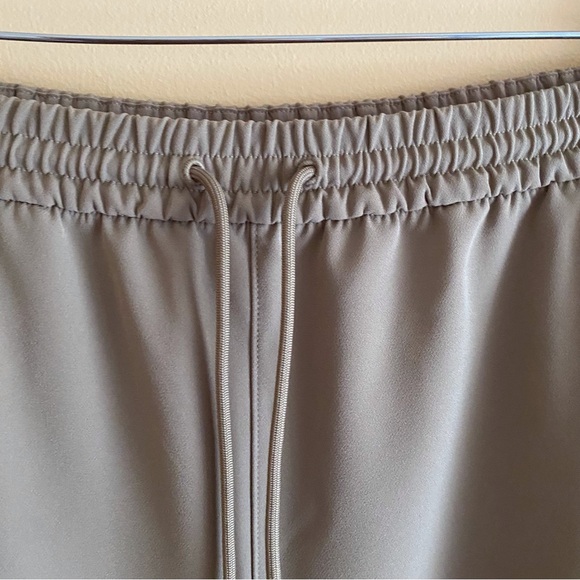 Athleta Promenade High Rise Cargo Pant Woman XL Tan Wide Leg Coastal Office 2024 - Picture 5 of 16